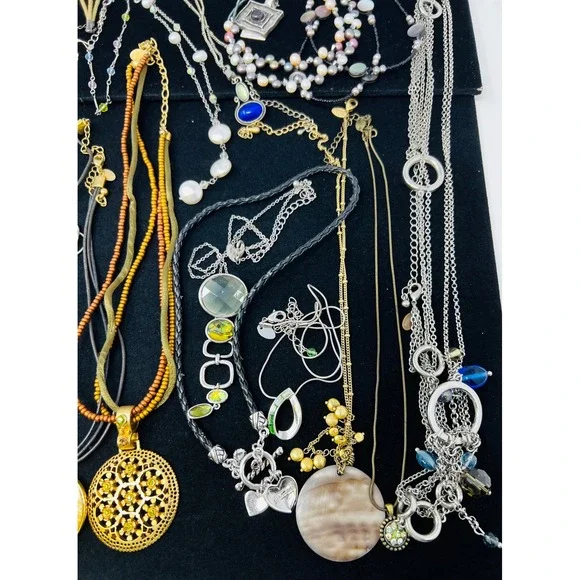 Lia Sophia Silver & Gold Tone Necklace, Bracelet & Earring Lot Of 35 - Picture 7 of 16